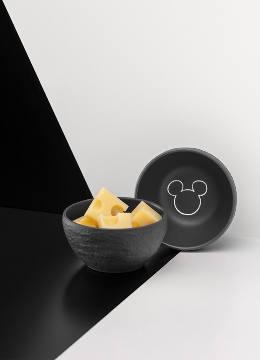 Villeroy & Boch Manufacture Rock - Mickey Mouse dipschaal 8 cm - detail 3 zwart