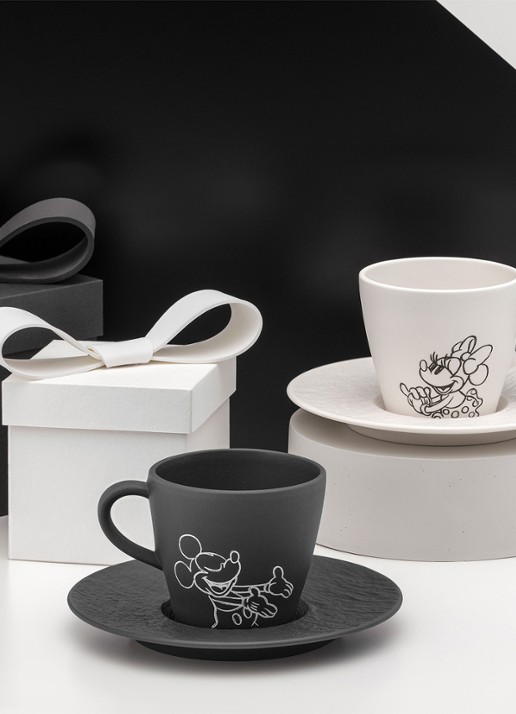 Villeroy & Boch Manufacture Rock - Mickey Mouse koffiekopje - voorkant 2 zwart