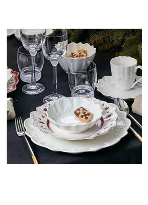 Villeroy & Boch Toy's Delight Royal Classic partyschaal 15 cm - detail 3 gebroken wit