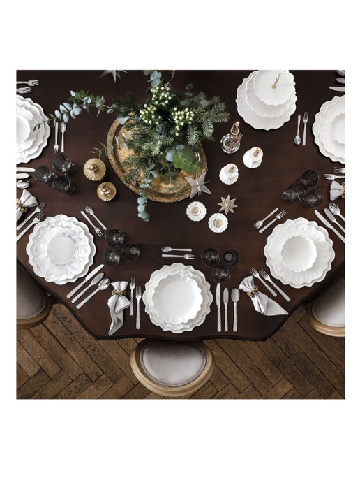 Villeroy & Boch Toy's Delight Royal Classic partyschaal 15 cm - detail 5 gebroken wit