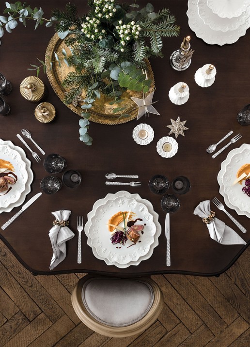 Villeroy & Boch Toy's Delight Royal Classic serviesset 12-delig - voorkant 2 gebroken wit