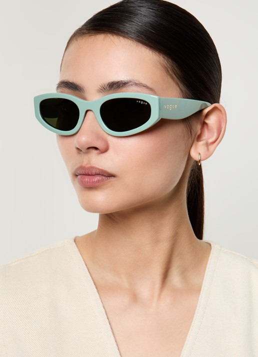 Vogue Cat Eye zonnebril VO5585S - voorkant 2 lindegroen