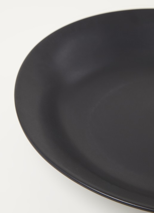 vtwonen Diep bord 25 cm - detail zwart