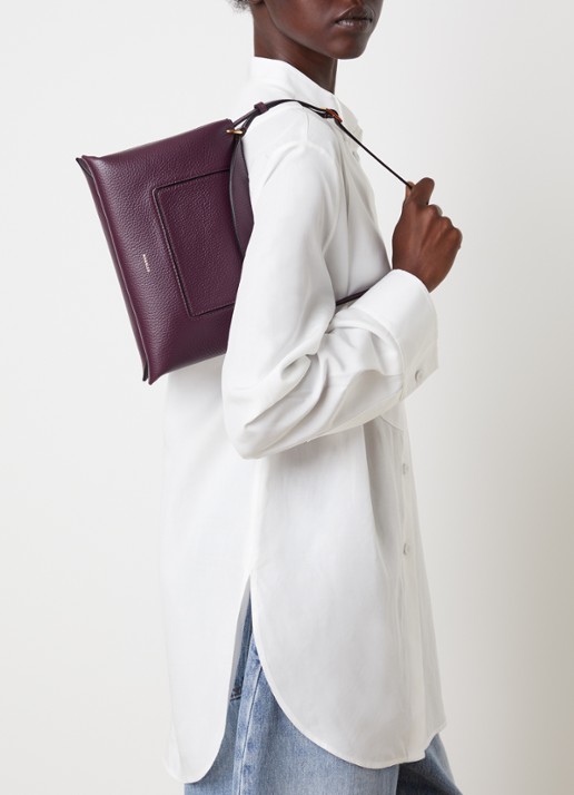 Wandler Penelope Slouch schoudertas van kalfsleer - voorkant 3 aubergine