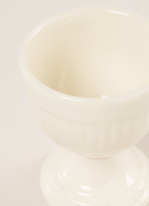 Wedgwood Edme eierdop  - detail gebroken wit
