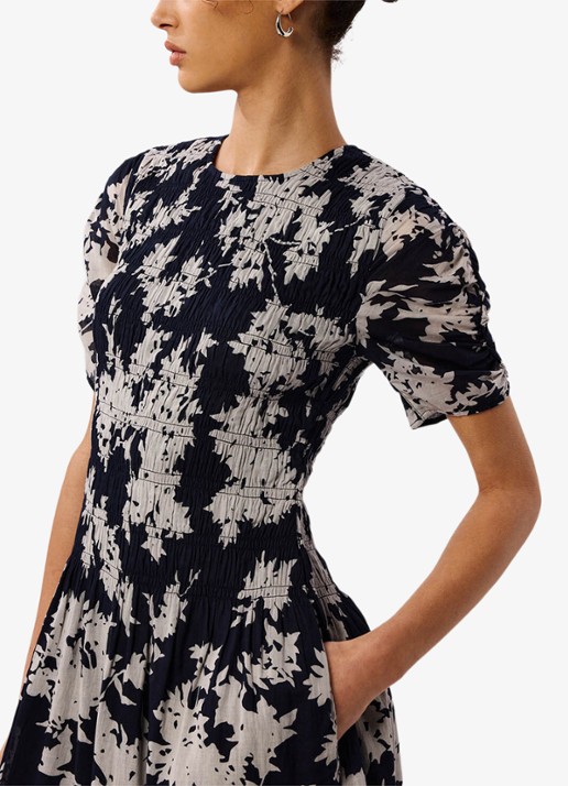 Whistles Shadow Floral midi jurk met bloemenprint en smockwerk - detail 3 ivoor