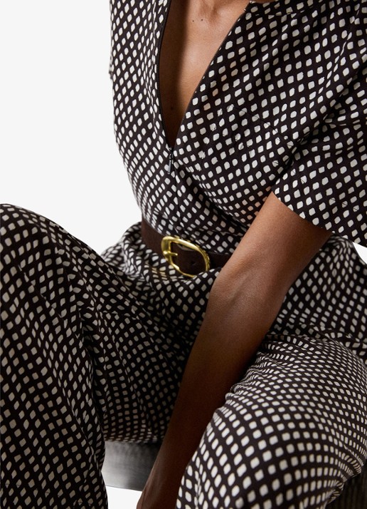 Whistles Wide fit jumpsuit met ruitdessin en ceintuur - detail 2 bruin