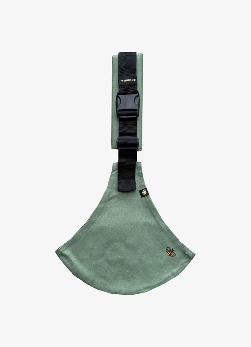 Wildride Exclusive Gold Bee Carrier peuterdraagzak van katoen - voorkant groen