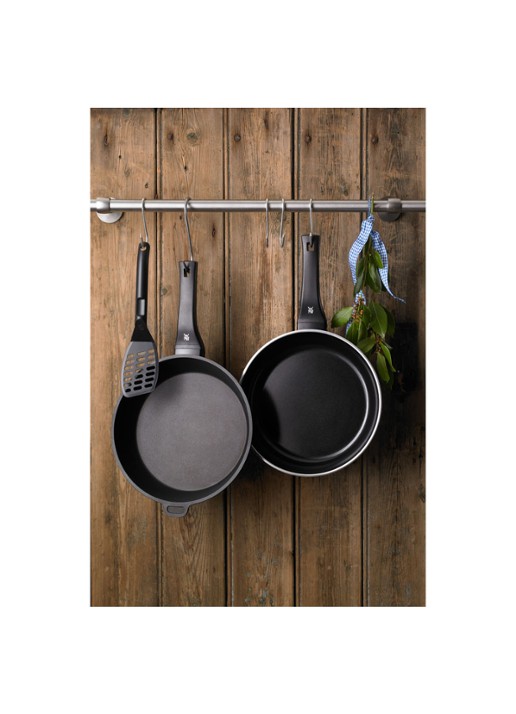 WMF PermaDur Premium koekenpan 24 cm - detail 2 zwart