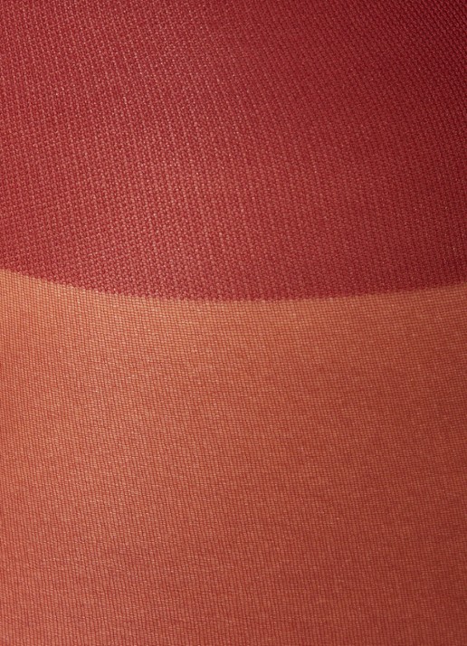 Wolford Individual panty in 20 denier - detail 3 bordeauxrood
