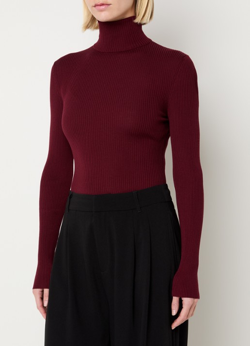 Wolford Merino ribgebreide coltrui van wol - detail 4 bordeauxrood