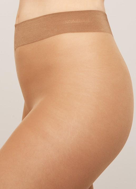 Wolford Pure Shimmer Concealer panty in 40 denier - detail 2 lichtbruin