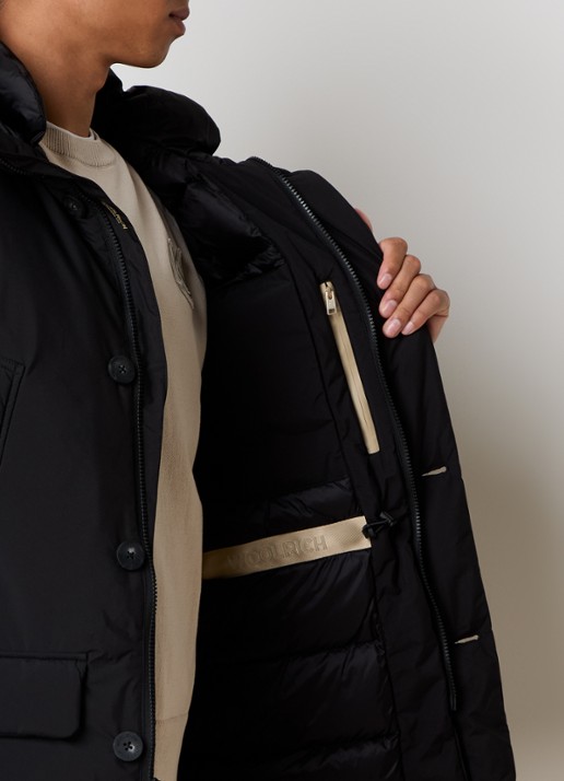 Woolrich Cloud Arctic gewatteerde parka met donsvulling en waterafstotende coating - detail 3 zwart