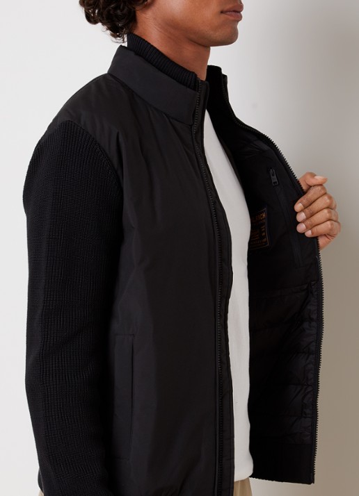 Woolrich Cloud Hybrid ribgebreid vest met gewatteerd voorpand en donsvulling - detail 4 zwart