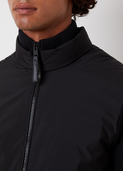 Woolrich Cloud Hybrid ribgebreid vest met gewatteerd voorpand en donsvulling - detail 5 zwart