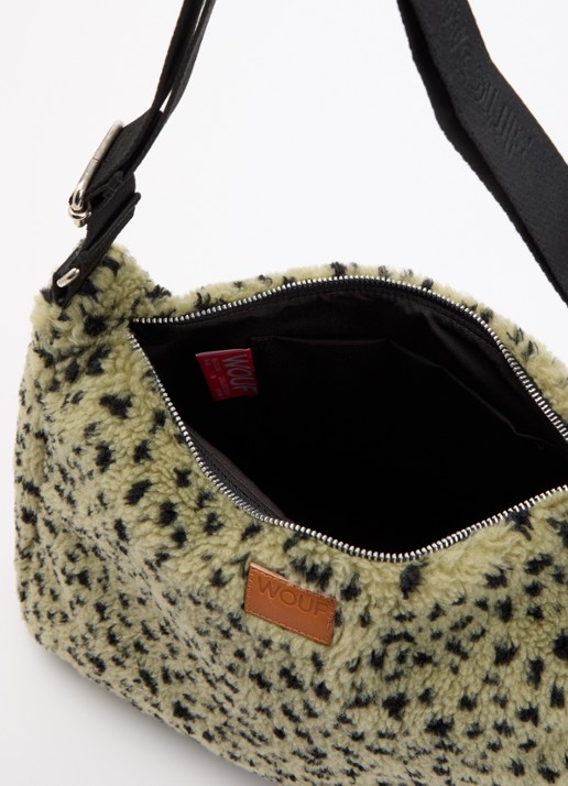 Wouf Olivia Hobo schoudertas van teddy met print - detail 3 groen
