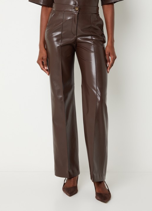 Xandres Pietrovic high waist straight fit broek van imitatieleer met steekzakken - detail 4 donkerbruin