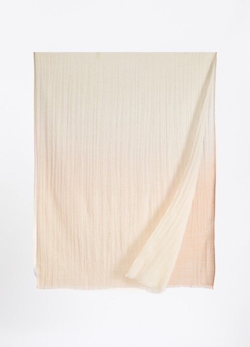 Xandres Sjaal van wol 210 x 160 cm - voorkant 2 abrikoos