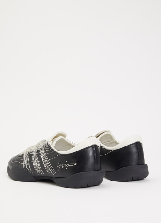 Y-3 Regu Embroidery sneaker van leer - achterkant zwart