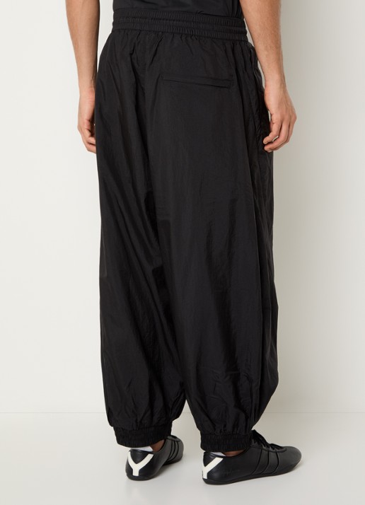 Y-3 Wide fit joggingbroek met logo en steekzakken - achterkant zwart