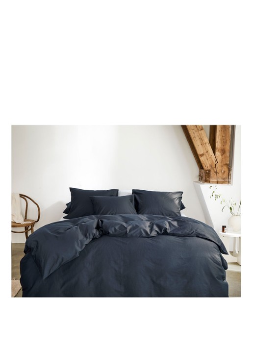 Yumeko Blueberry dekbedovertrekset van  katoensatijn 300TC - inclusief kussenslopen - voorkant indigo