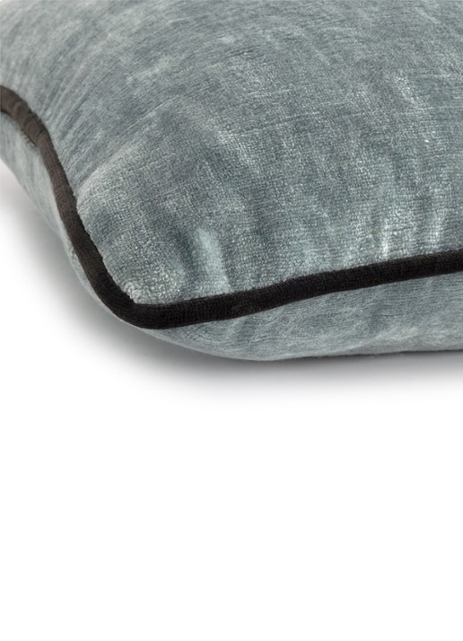 Yves Delorme BOROMEE  Paon        Cushion c - voorkant 3 lichtblauw