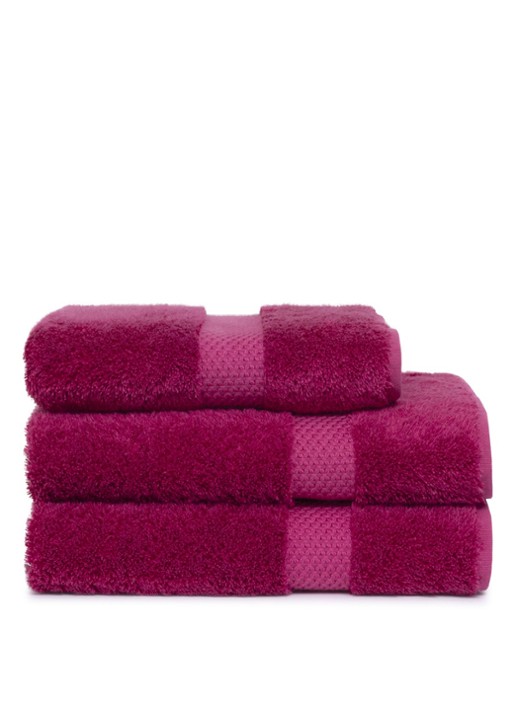 Yves Delorme Etoile badserie 700 gr/m2 - detail fuchsia