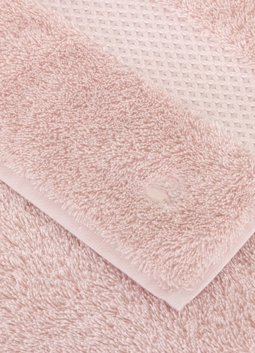 Yves Delorme Etoile gastendoek - 700 gr/m2 - 45 x 70 cm - achterkant 4 lichtroze