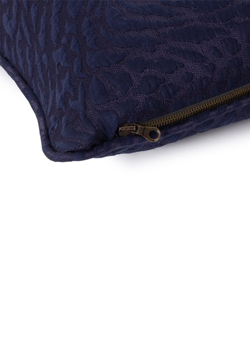 Yves Delorme Souvenir kussenhoes in zijdeblend 33 x 57 cm - voorkant 2 donkerblauw