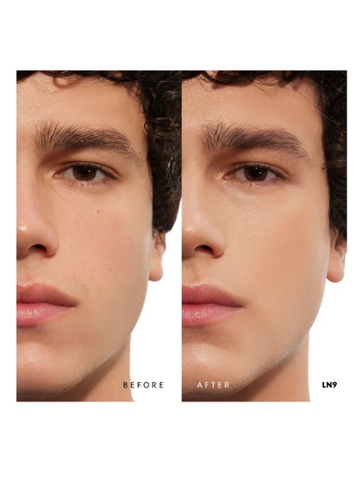 Yves Saint Laurent All Hours Glow Foundation - detail 4 ln9