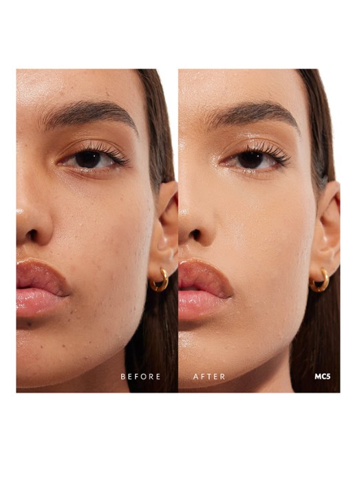 Yves Saint Laurent All Hours Glow Foundation - detail 6 mc5