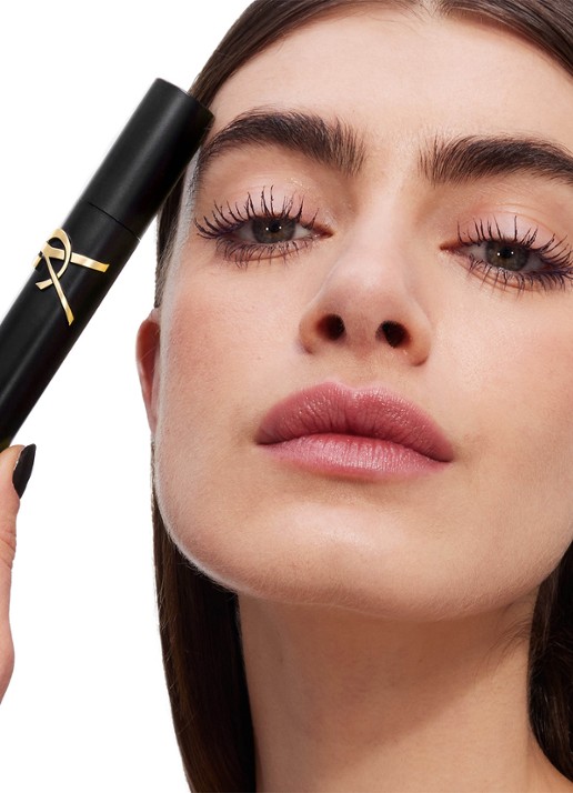 Yves Saint Laurent Lash Clash Mascara - detail 2 paars
