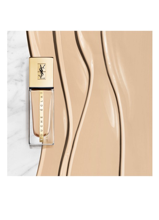 Yves Saint Laurent Touche Éclat Le Teint Foundation - detail 4 br10