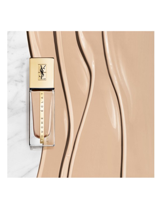 Yves Saint Laurent Touche Éclat Le Teint Foundation - detail 2 br20