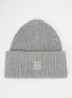 Deice ribgebreide muts van merino wol met borduring - Grijsmele