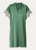 Wenny mini jurk met broderie en vlindermouw - Groen