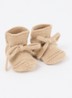 Gebreide babyslofjes van wol - Beige