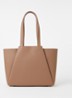 Midi Pyramid schoudertas van leer met 13.5 inch laptopvak - Taupe