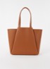Pyramid schoudertas van leer met 15 inch laptopvak - Cognac