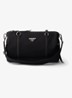 Re-Nylon Large schoudertas met leren details - Zwart