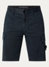 S0004 straight fit korte broek met logo en steekzakken - Donkerblauw