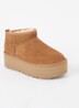 Classic Ultra Mini Platform enkellaarsje van suède - Camel